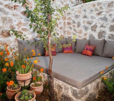 Faralya Bed & Breakfast | Exclusive and Romantic Boutique Hotel