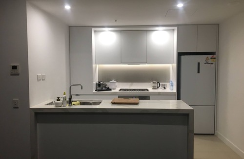 Wolli Creek Apartment | Exclusive apartment with water views