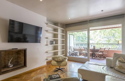 Les Tres Torres Apartment | Exclusive apartment with 4 rooms and 8 people - with Terrace - Free WiFi