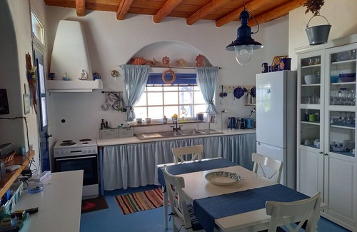 Ydrousa House | Exclusive Beach House