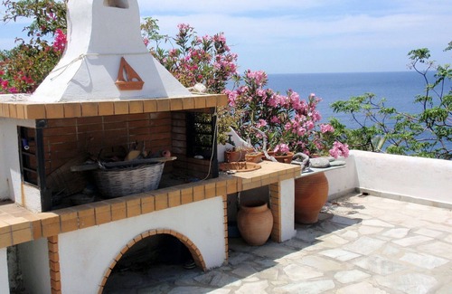 Ydrousa House | Exclusive Beach House