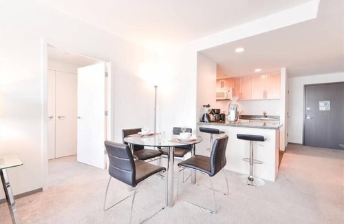 East Cambridge Apartment | Exclusive Cambridge 1BR | Linens+Towels | by GLS