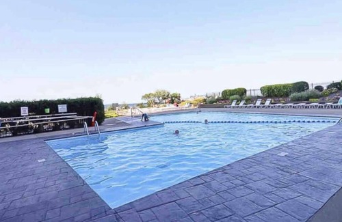 Lakewood Condo | Exclusive Carlyle Lake Getaway!!