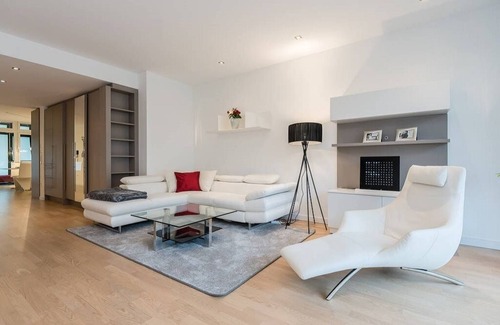 Parkstadt Condo | Exclusive design apartment with terrace