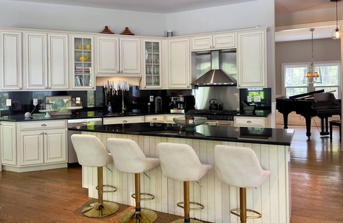 Northwest Harbor House | Exclusive East Hampton retreat near Sammy's beach