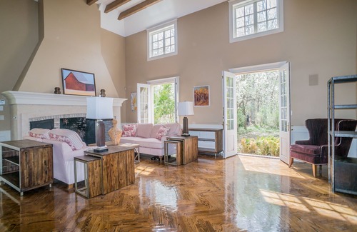 Easton House | Exclusive Executive Compound only 1 Hour to NYC
