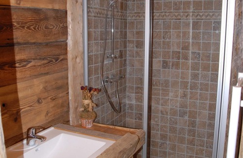 Champagny-en-Vanoise Ski Chalet | Exclusive chalet near the ski area