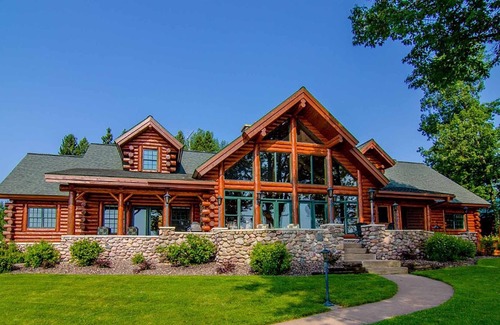 Hayward Cabin | Exclusive Home On Chippewa Flowage- 3.6 acres with sand beach and two Private docks