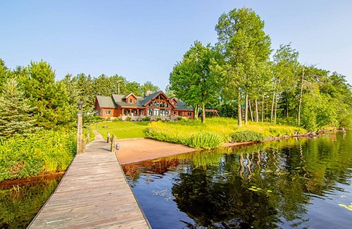 Hayward Cabin | Exclusive Home On Chippewa Flowage- 3.6 acres with sand beach and two Private docks
