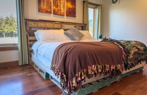 West Shore Cabin | Exclusive Lake Perry Cabin Retreat