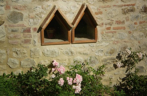 Citta della Pieve Villa | exclusive luxurious Farmhouse, heated pool, between Florence and Rome, gardenn