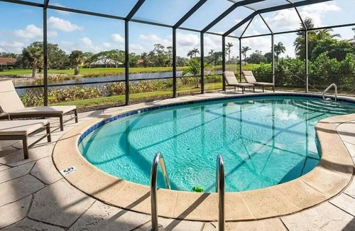 Lely Golf Estates House | Exclusive Luxury Retreat! Stunning Outdoor Space