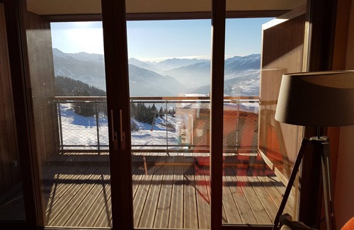 Arc-1600 Apartment | EXCLUSIVE NEW APARTMENT 75m2 for 6 people on skis