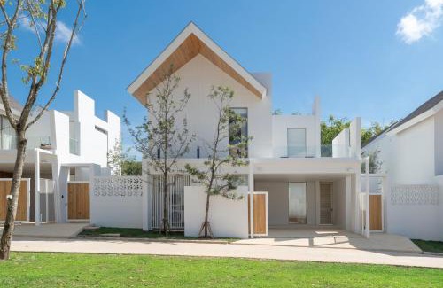 Si Sunthon Villa | Exclusive New Build - Designer 3BR Pool Villa in Prestigious LuxPride 4 L7 Residence