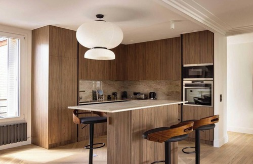 Necker Apartment | EXCLUSIVE PARISIAN GETAWAY: LUXURIOUS 3-BEDROOM FLAT OVERLOOKING EIFFEL TOWER