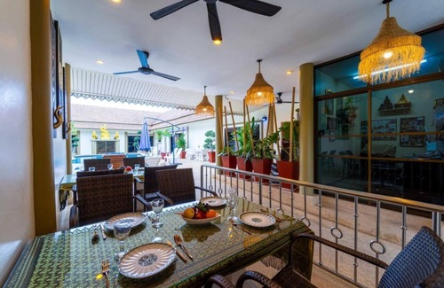Bang Sare Villa | Exclusive Private Fully Enclosed 7 Bedroom Resort with Beautiful Pool
