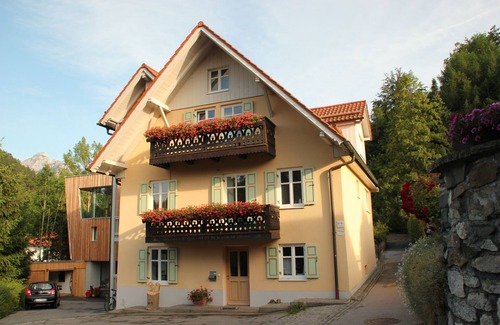 Bad Faulenbach Apartment | Exclusive vacation apartment | dream location at the foot of the Alps | suitable for allergy sufferers