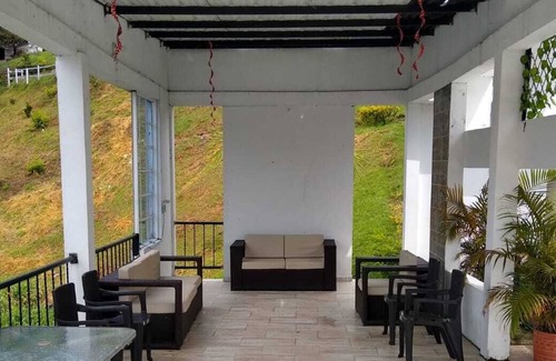 Marinilla Villa | Exclusive villa in Guatapé with access to the lake