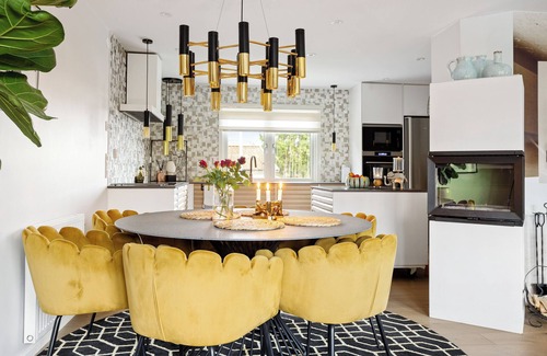 Sollentuna Villa | Exclusive villa with luxurious interior & private gym