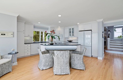 Branford House | Exclusive Weekend Fall Sale here Waterfront Beach Home🏖️Hot Tub+Stunning Views