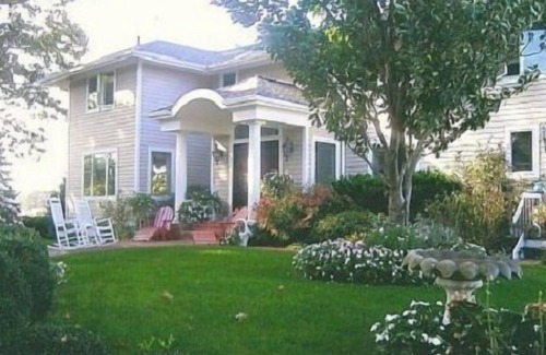 Branford House | Exclusive Weekend Fall Sale here Waterfront Beach Home🏖️Hot Tub+Stunning Views