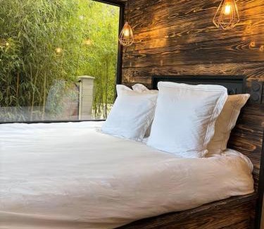Montcresson Cabin | EXCLUSIVITE Lodge luxe avec bain nordique au bord du canal à 1h15 de Paris