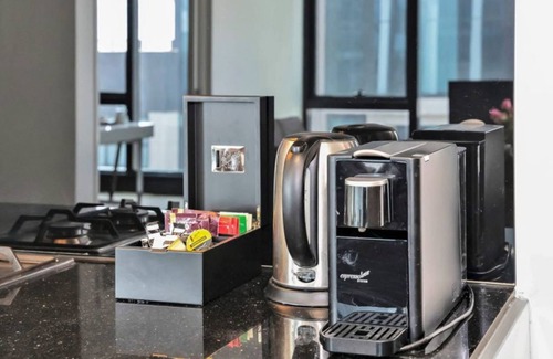 Melbourne Central Business District Apartment | Exe 2 Bedroom Apartment at Beckett Street Melbourne CBD