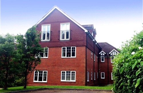 Basingstoke Apartment | Executive 2 Bedroom 2 Bathroom Apartment - Basingstoke Serviced Apartment