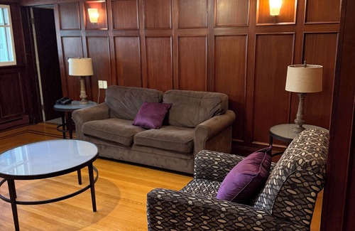 Waterford Valley Apartment | Executive 2 Bedroom Apartment Downtown St. John's Midstream Manor Unit 10