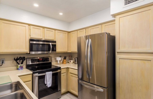 Scottsdale Ranch House | Executive 2 bedroom condo in the Raquet Club