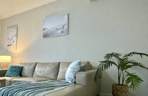 Campbelltown Apartment | Executive 2 Storey Apartment Campbelltown