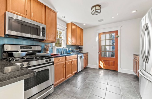 Arlington House | Executive 4bdr House minutes from D.C