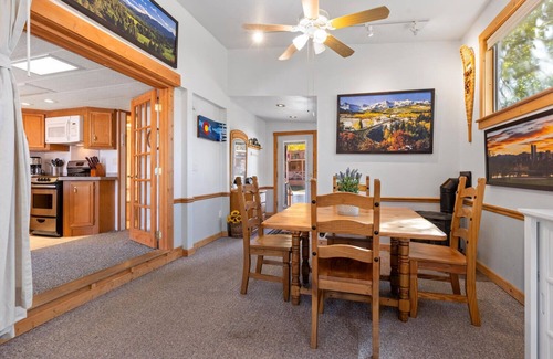Braddock Hill Ski Chalet | Executive Chalet backs to the Swan River on Shuttle Route