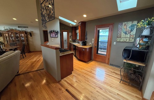 Rapid City House | Executive Custom west side home, 10 minutes to downtown, 1 acre, in city limits
