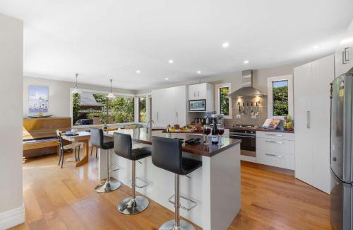 Lower Shotover House | Executive Detached Home Luxury Spa