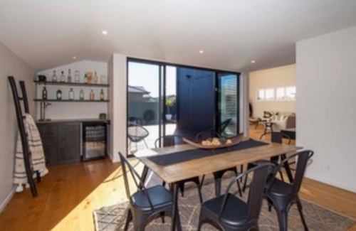 Springston House | Executive home in Rolleston w Pool