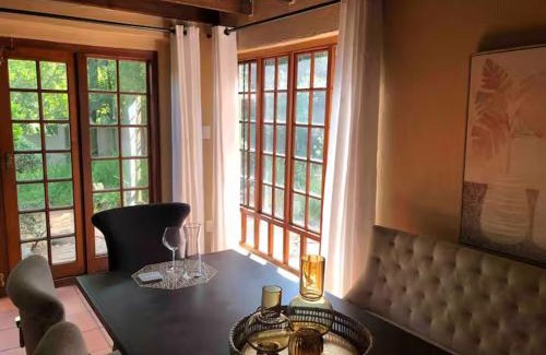 Baileys Muckleneuk House | Executive loft at Brooklyn
