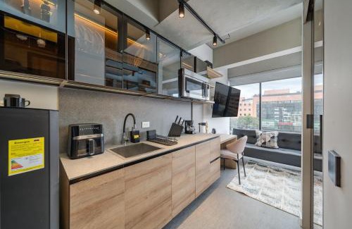 Calle 100 Apartment | Executive Loft in Chicó Norte, Modern & Central