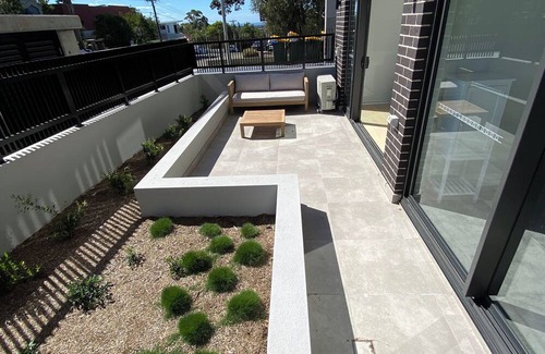 Engadine Apartment | Executive Oasis | Chic 1BR + Courtyard Retreat