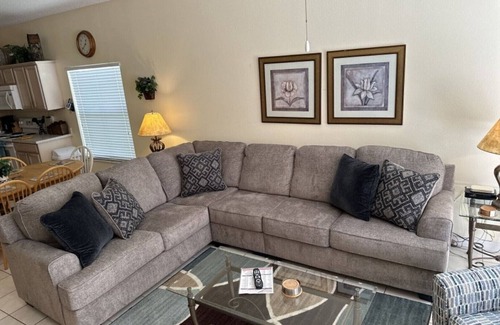 Sunrise Lakes Villa | Executive Orlando 4 Bed/3 bath (2 ensuite) Pool/Spa Home (4H049)
