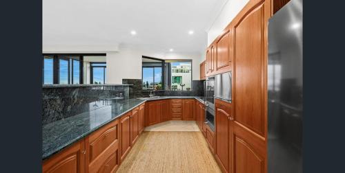 Wollongong Apartment | Executive Penthouse Apartment
