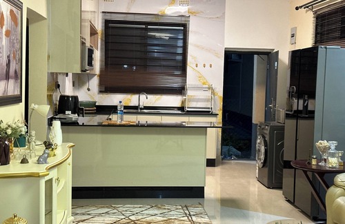 Lusaka Apartment | Executive private standing apt in Lusaka