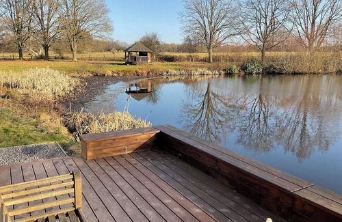 Worth House | Executive retreat getaway featuring Professional hot tub. Hydropool luxury.