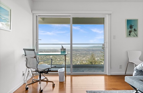 Saratoga House | Executive Retreat in Silicon Valley