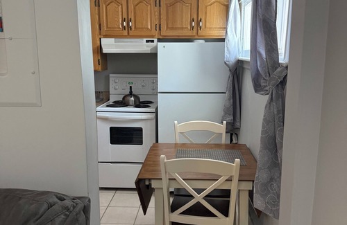 Waterford Valley Apartment | Executive Studio Apartment Downtown St. John's, Midstream Manor Studio 3