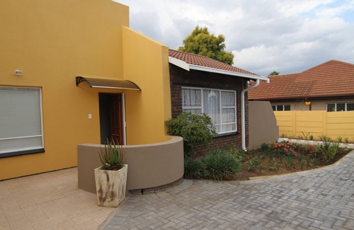 Alberton House | Executive style four bedroom house