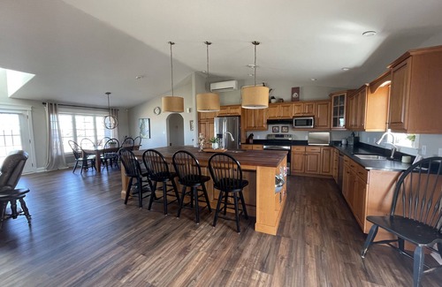Anglo Rustico House | Executive Water View Home With Hot Tub, Just 3 Minutes To Barachois Beach