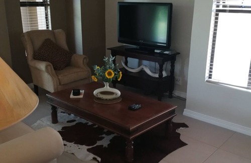 Centurion Apartment | ExecutiveTWELVE offer Luxury 1 or 2 bedroom apartment accommodation