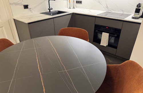 Maximilianeum Apartment | Exklusives Apartment - zu Fuß ins Zentrum
