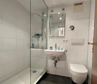 Neuhausen Apartment | Exklusives City Studio in Neuhausen - stilvoll wohnen nahe Schloss Nymphenburg